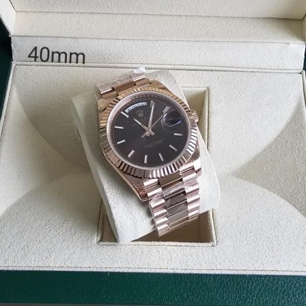 Rolex Day-Date 40 Replica Mens Watch 228235 – Brown Dial, Rose Gold
