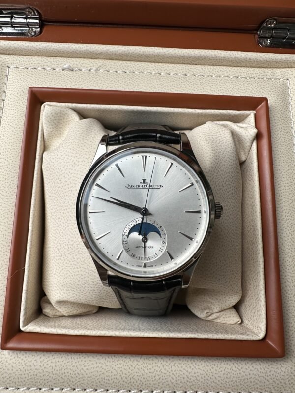Jaeger-LeCoultre Master Ultra Thin Moon 39mm Q1368430 - Mens Replica Watch - Image 2