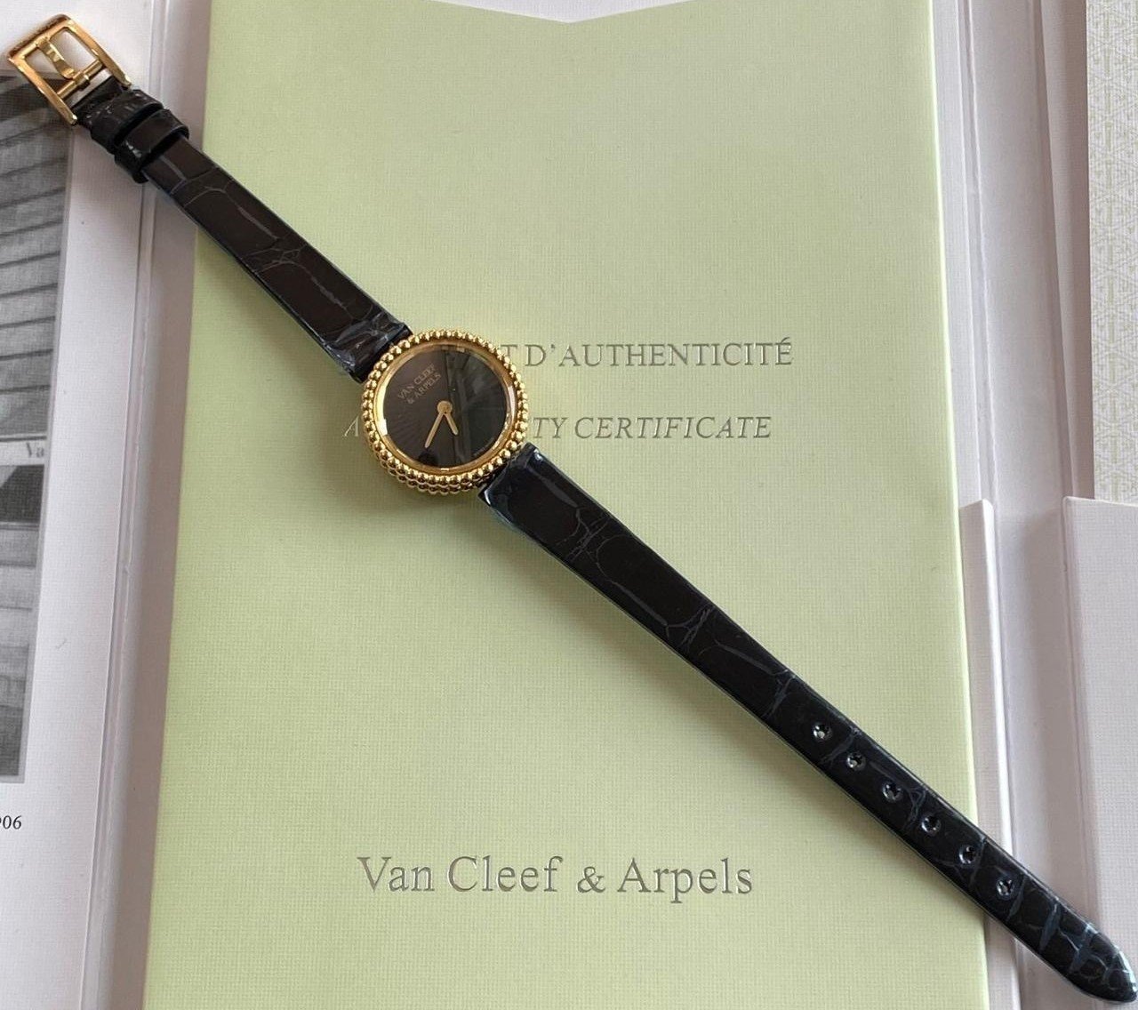 Van Cleef And Arpels Perlee Watch Yellow Gold Onyx Black Dial