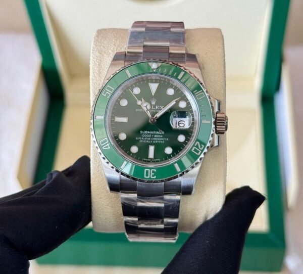 Rolex Submariner Date 116610LV Oystersteel Green Dial