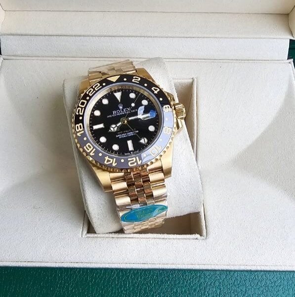 Rolex GMT Master II Jubulie Gold 40MM 126718GRNR Replica Watch